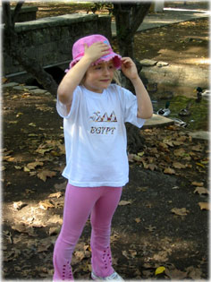 Ci r&oacute;zsasz&iacute;n kalapban