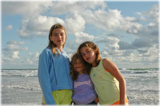 Felh�k, hull�mok, l�nyok 3