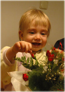 R�zi with her roses
