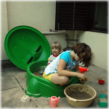 Te �s Ci a homokoz�ban