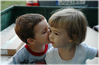 B�lint pedig viszonozza