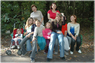 Mutti a gyerekeivel �s az unok�ival