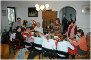 Kar�csonyi eb�d Bal�zs pap��kn�l