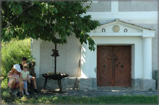 R�vid pihen� egy pr�sh�zn�l